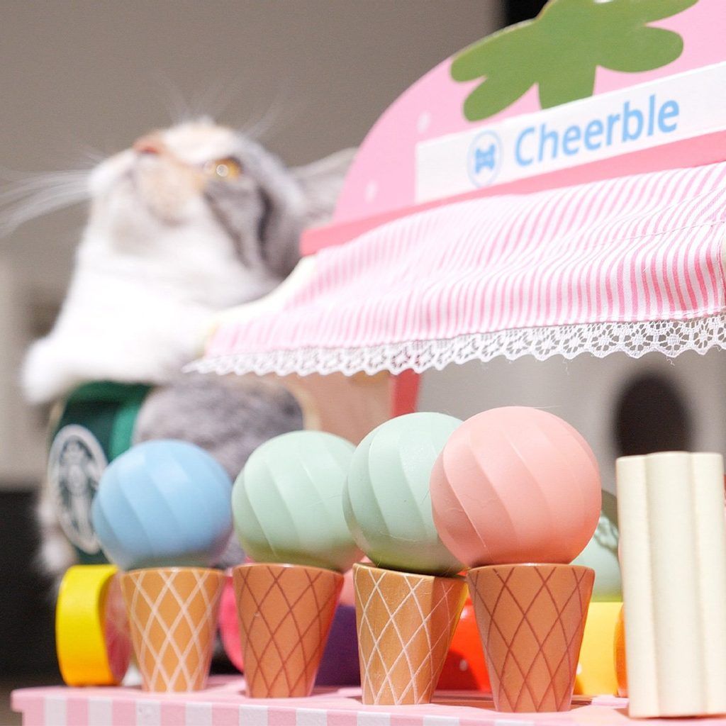 Cheerble Ice Cream pohyblivá hračka pro kočky - modrá